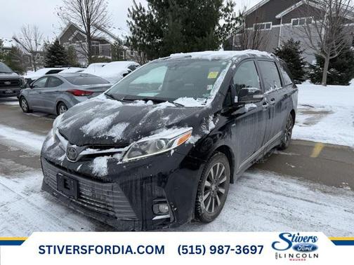 2018 Toyota Sienna SE