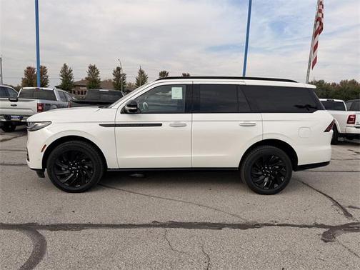 2025 Lincoln Navigator Reserve