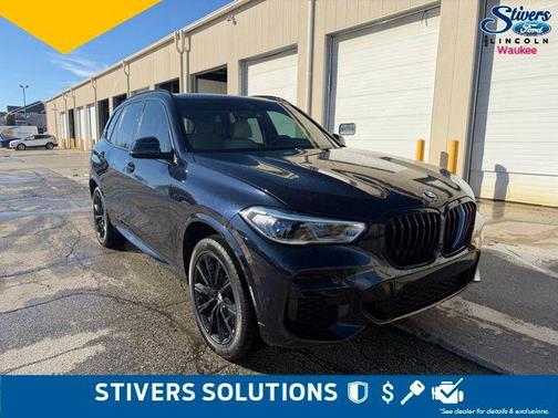 2022 BMW X5 M50i