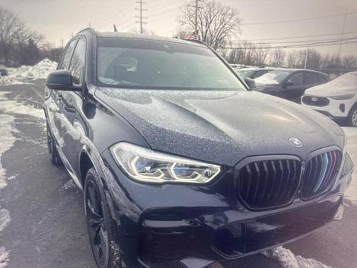 2022 BMW X5 M50i