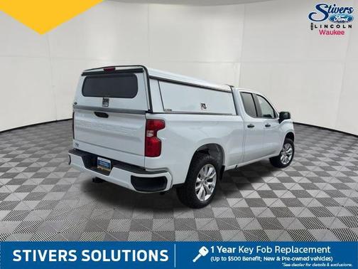 Summit White 2023 Chevrolet Silverado 1500 Custom