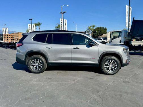 2026 GMC Acadia AT4 AWD
