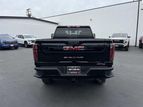 2026 GMC Sierra 2500 AT4
