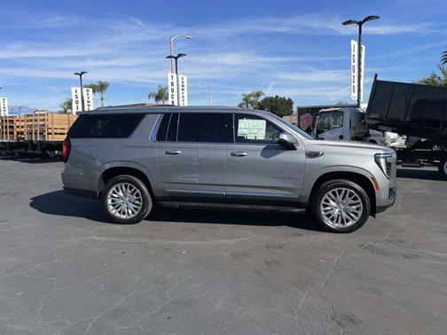 2026 GMC Yukon XL 2WD Elevation