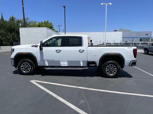 Summit White 2026 GMC Sierra 2500 SLT