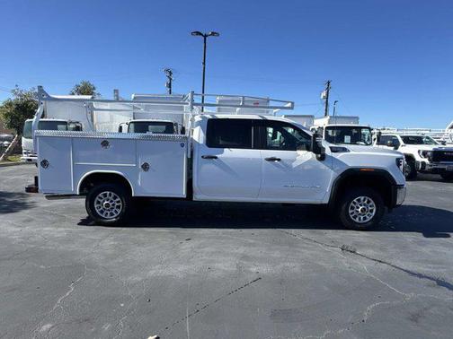 2026 GMC Sierra 2500 Pro