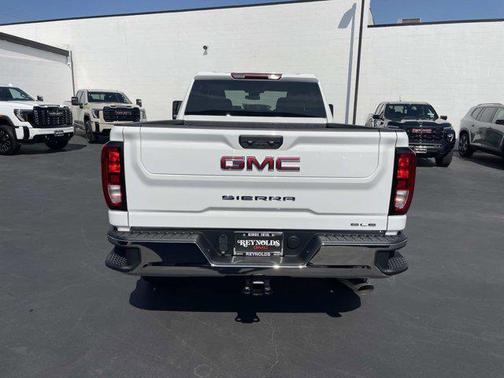 2026 GMC Sierra 2500 SLE