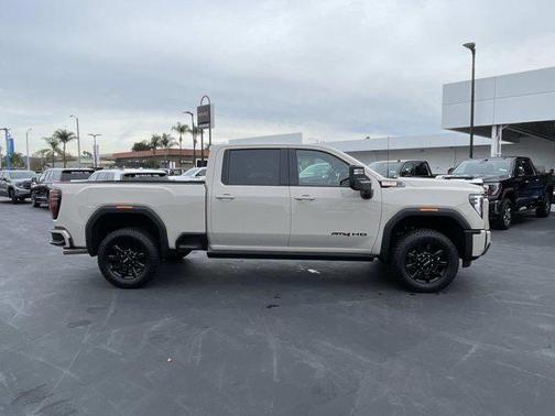 2026 GMC Sierra 2500 AT4