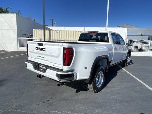 2026 GMC Sierra 3500 Denali