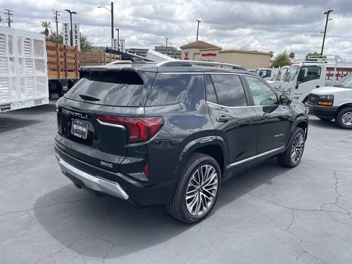 Ebony Twilight Metallic 2026 GMC Terrain Denali