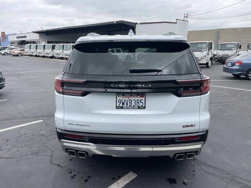 Glacier White Tricoat 2026 GMC Acadia Denali