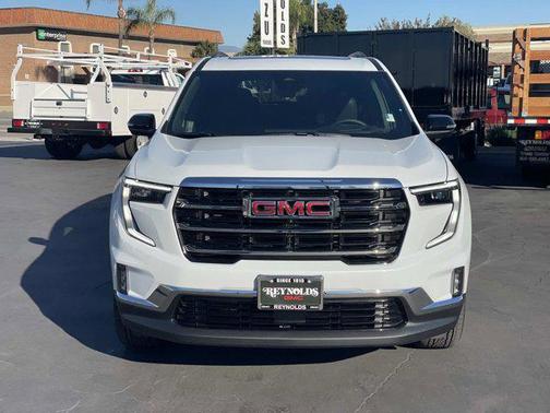 2026 GMC Acadia Elevation FWD