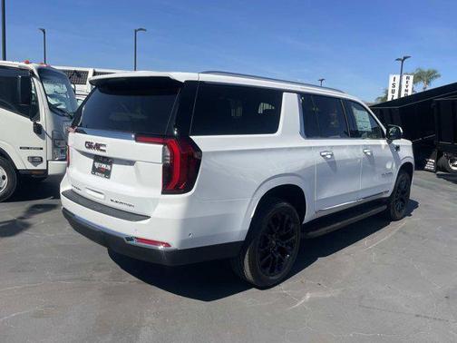 2026 GMC Yukon XL 2WD Elevation