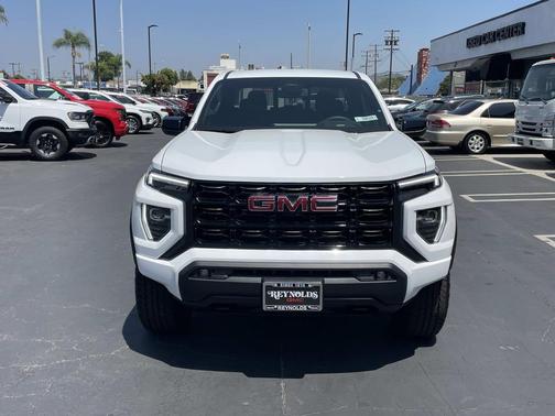 Summit White 2026 GMC Canyon Elevation
