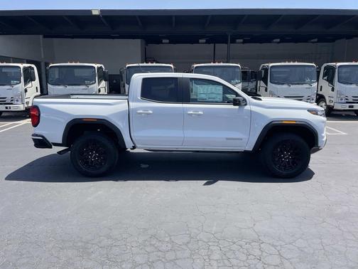 Summit White 2026 GMC Canyon Elevation