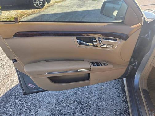 2012 Mercedes-Benz S-Class 4MATIC