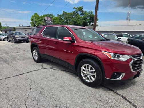 Cajun Red Tintcoat 2020 Chevrolet Traverse LT Cloth
