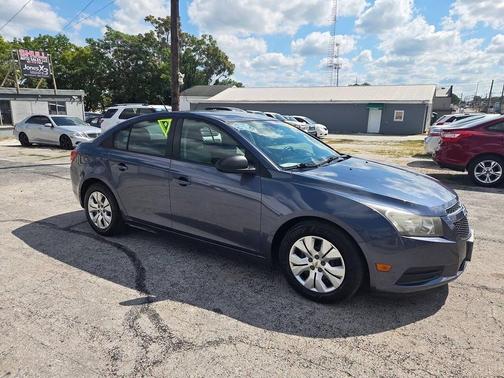 2013 Chevrolet Cruze LS