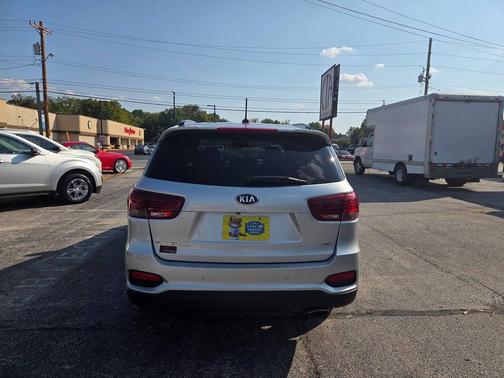 2020 Kia Sorento S