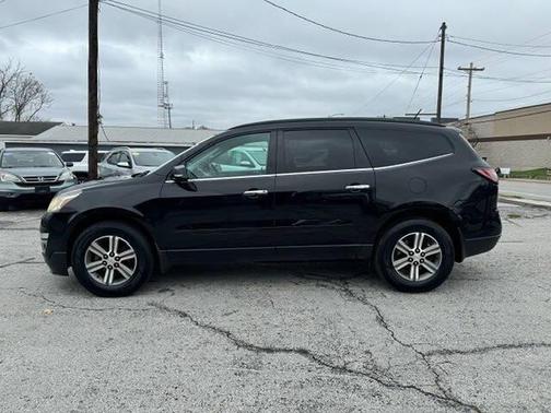 2017 Chevrolet Traverse 2LT