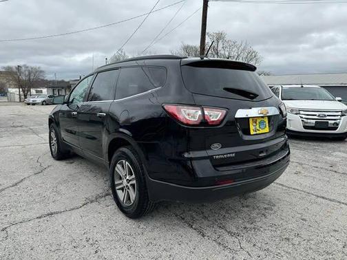 2017 Chevrolet Traverse 2LT
