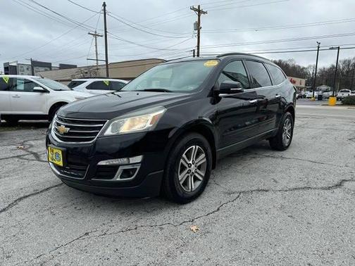 2017 Chevrolet Traverse 2LT