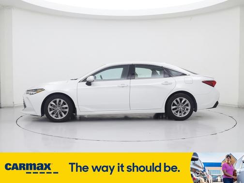 2022 Toyota Avalon XLE
