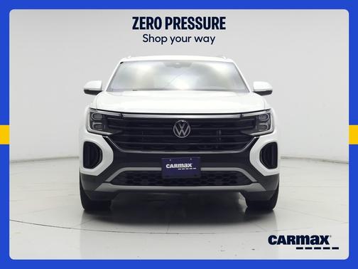 White 2024 Volkswagen Atlas Cross Sport SE