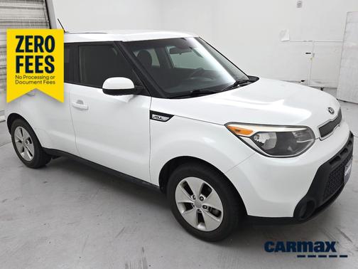 White 2015 Kia Soul