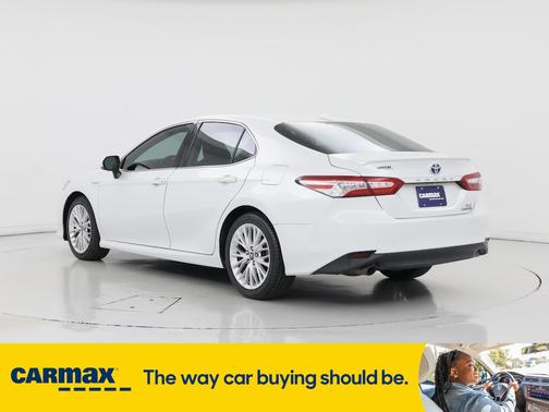 2019 Toyota Camry Hybrid XLE