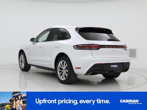 2023 Porsche Macan Base (PDK)