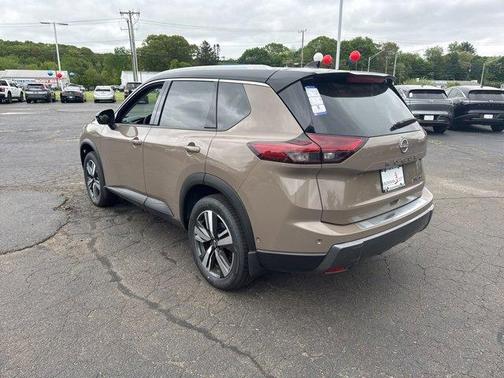 2025 Nissan Rogue SL