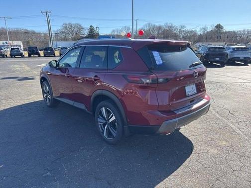 2025 Nissan Rogue SL