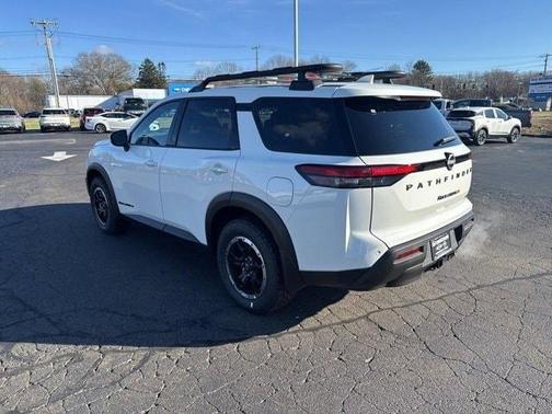 2025 Nissan Pathfinder Rock Creek