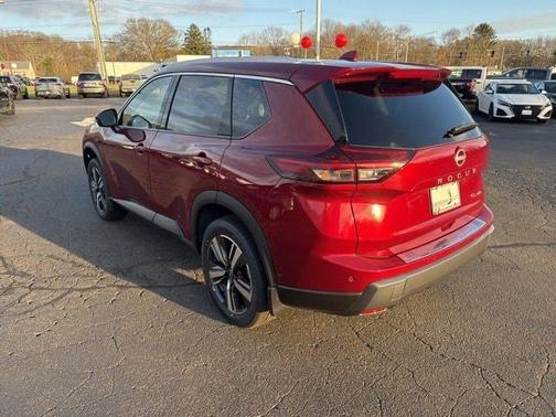 2025 Nissan Rogue SL