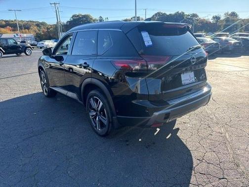 2025 Nissan Rogue SL