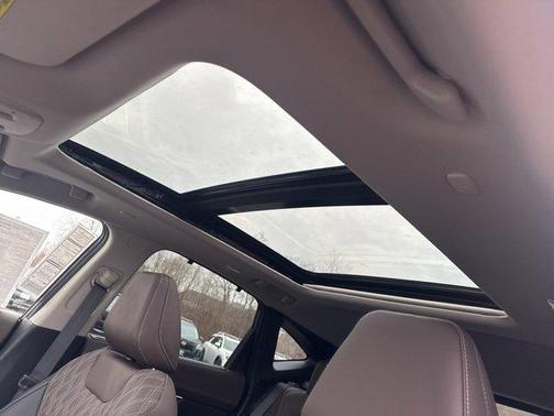 2025 Nissan Murano Platinum