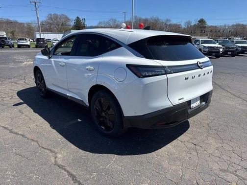 2025 Nissan Murano SV