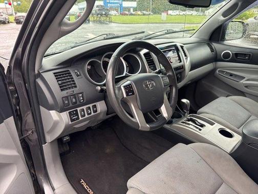 2013 Toyota Tacoma Base V6 (M6)