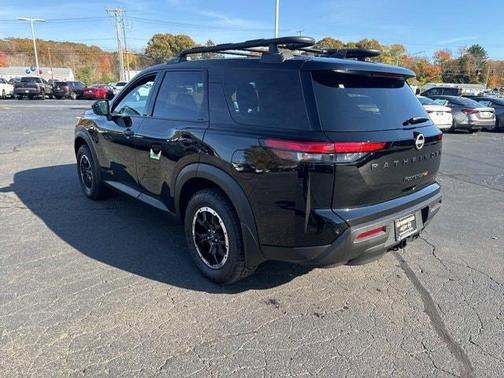 2025 Nissan Pathfinder Rock Creek