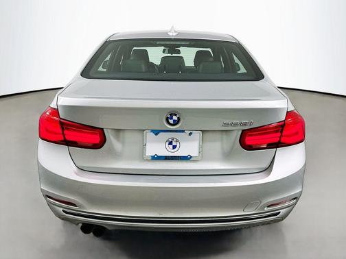2016 BMW 328 328i