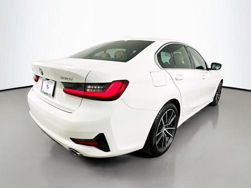 2022 BMW 330 