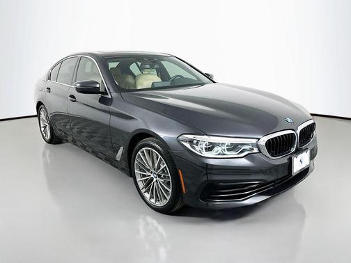 2020 BMW 530 530i
