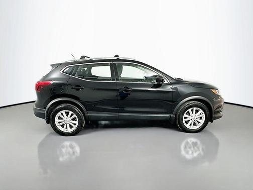 2018 Nissan Rogue Sport SV