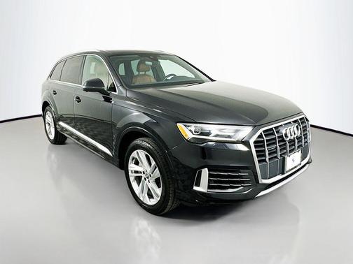 2020 Audi Q7 55 Premium Plus