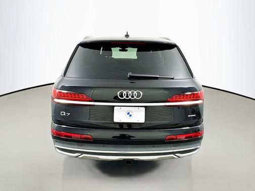 2020 Audi Q7 55 Premium Plus