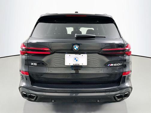 2026 BMW X5 M60i