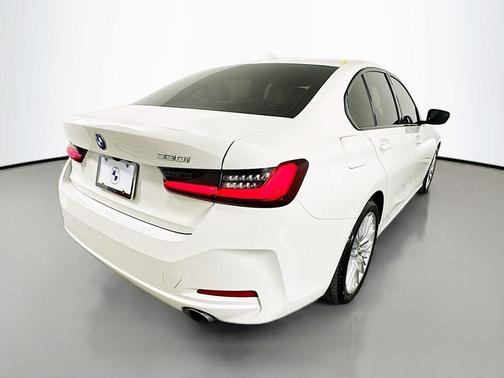 2023 BMW 330 330i