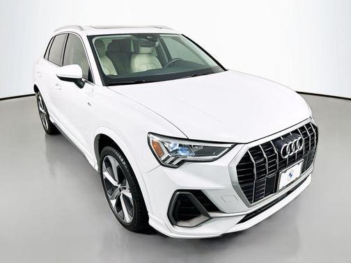 2021 Audi Q3 45 S line Premium Plus