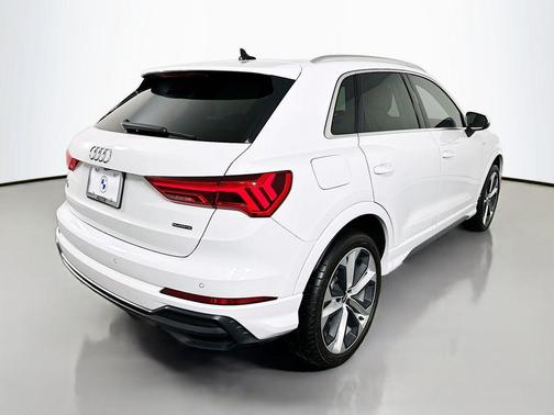 2021 Audi Q3 45 S line Premium Plus